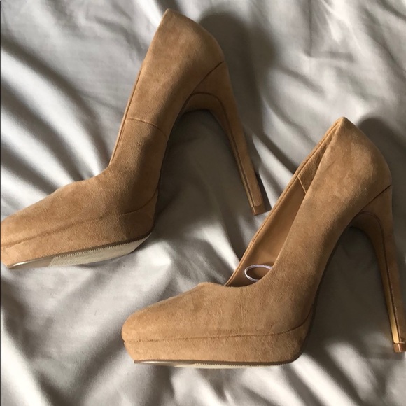 Almond Toe Suede Heels - Picture 5 of 7